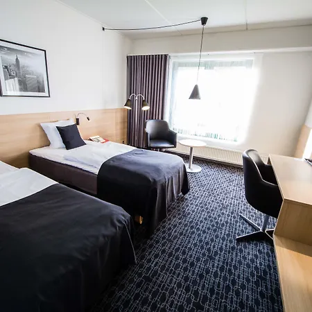 Western Hotel 4*